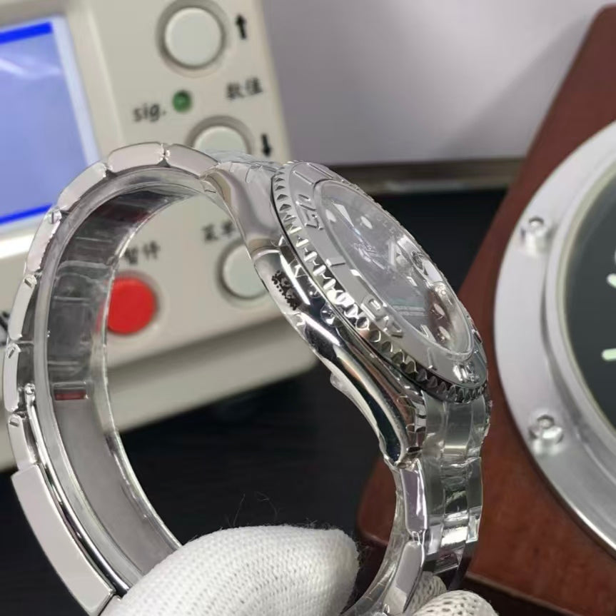 Prestige Series M126622-0001 watch,