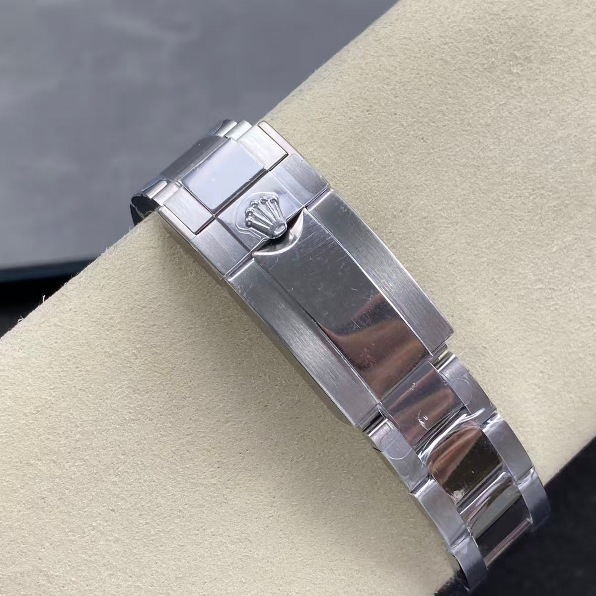 UFO stainless steel version - no card lock -Daytona 4131 movement - 904 stainless steel version