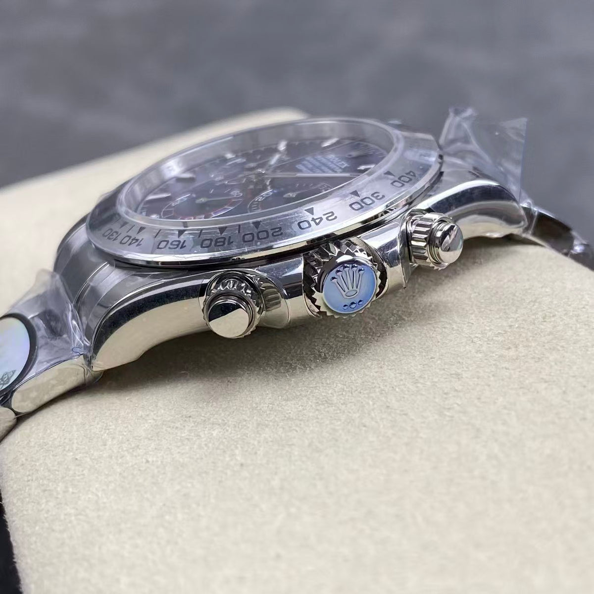 UFO stainless steel version - no card lock - Daytona 4131 movement - 904 stainless steel version