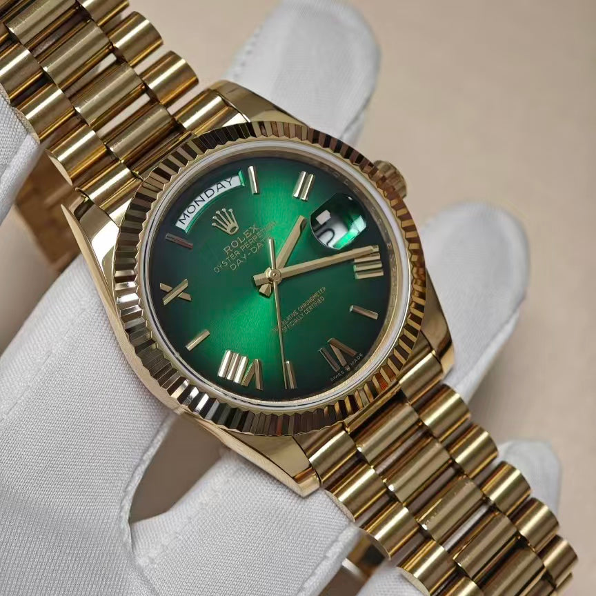 smoky green Sunday calendar with automatic mechanical movement model DD 325