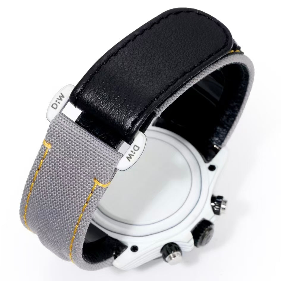 TW Factory's carbon fiber customized version of the Chronograph Daytona series.