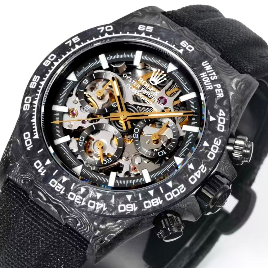 TW Factory's carbon fiber customized version of the Chronograph Daytona series.