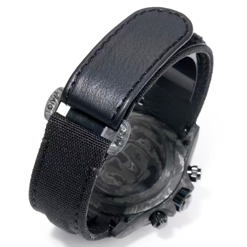 TW Factory's carbon fiber customized version of the Chronograph Daytona series.