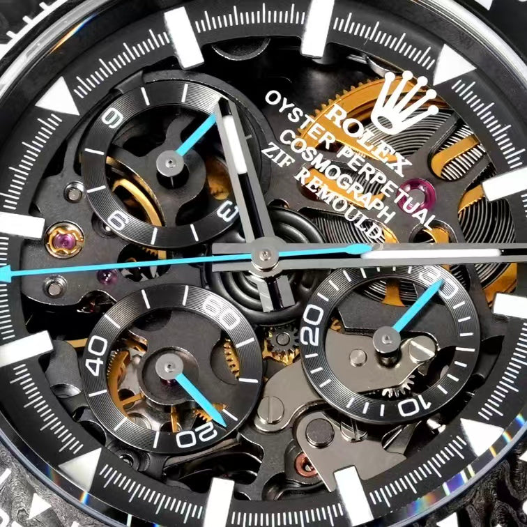 TW Factory's carbon fiber customized version of the Chronograph Daytona series.