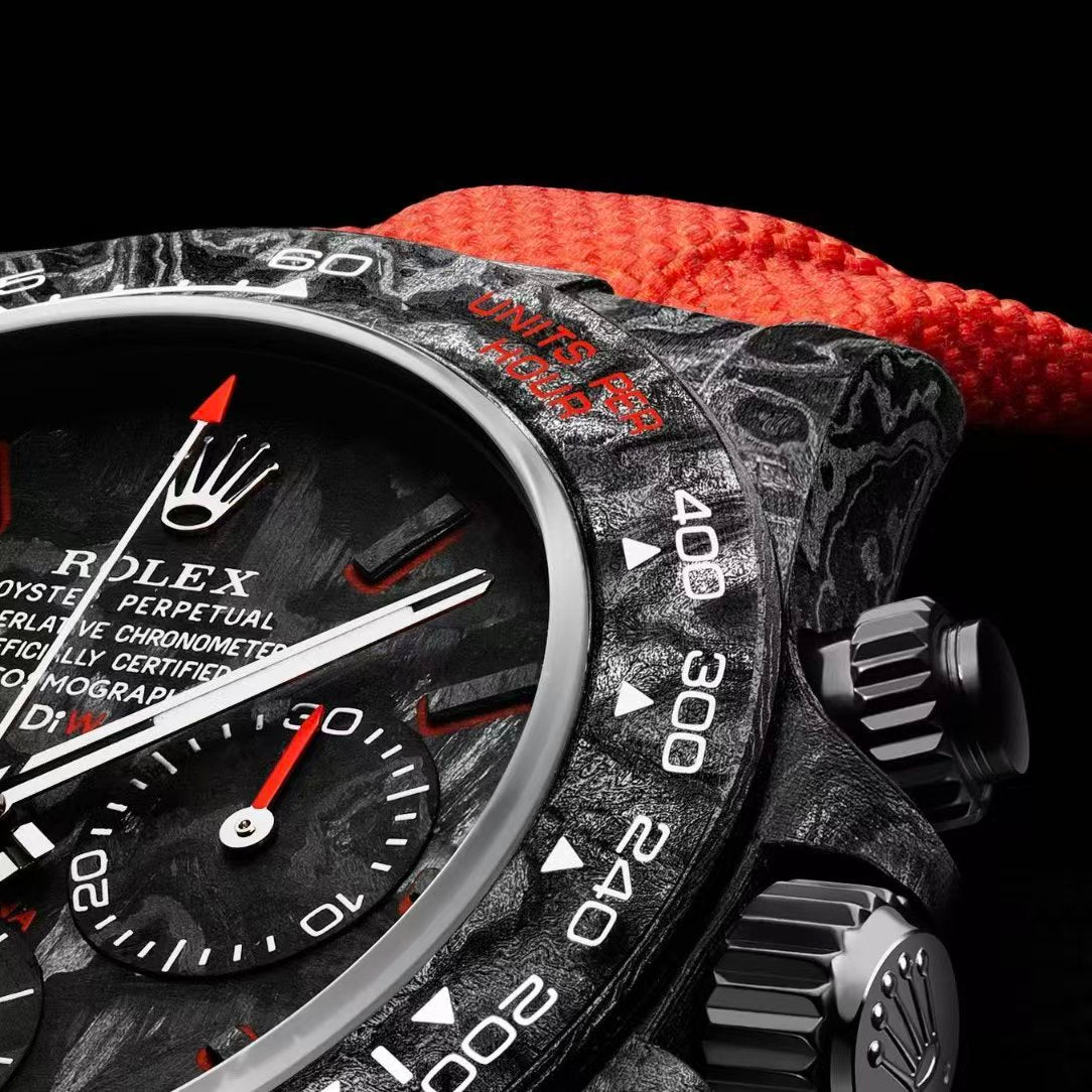 TW Factory's carbon fiber customized version of the Chronograph Daytona series.