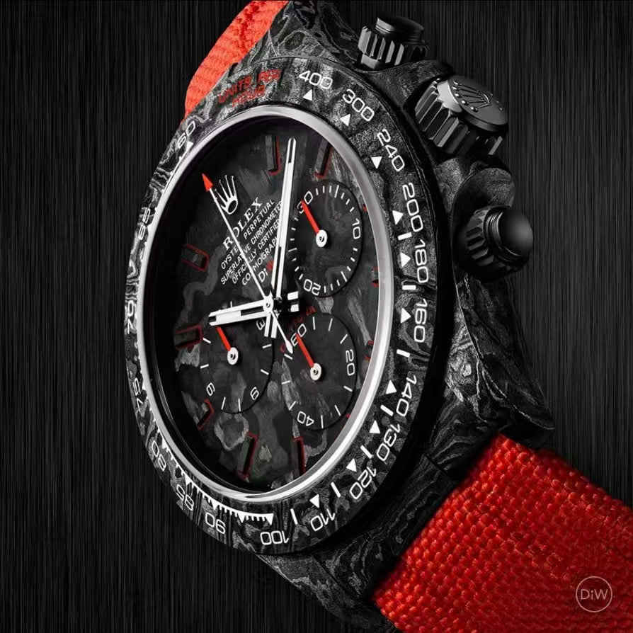 TW Factory's carbon fiber customized version of the Chronograph Daytona series.