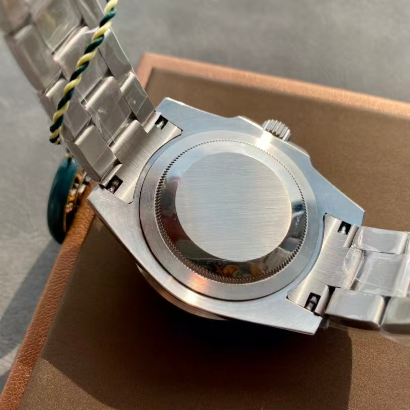 Submariner Series - Green Gold Green Dial