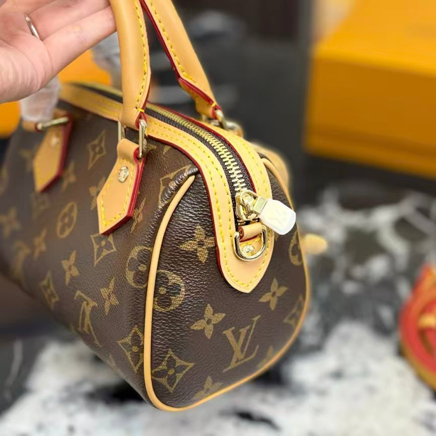 High-end Bag Customization - LV