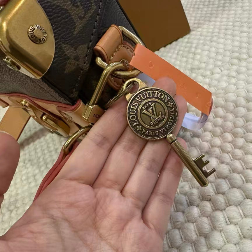 High-end Bag Customization - LV