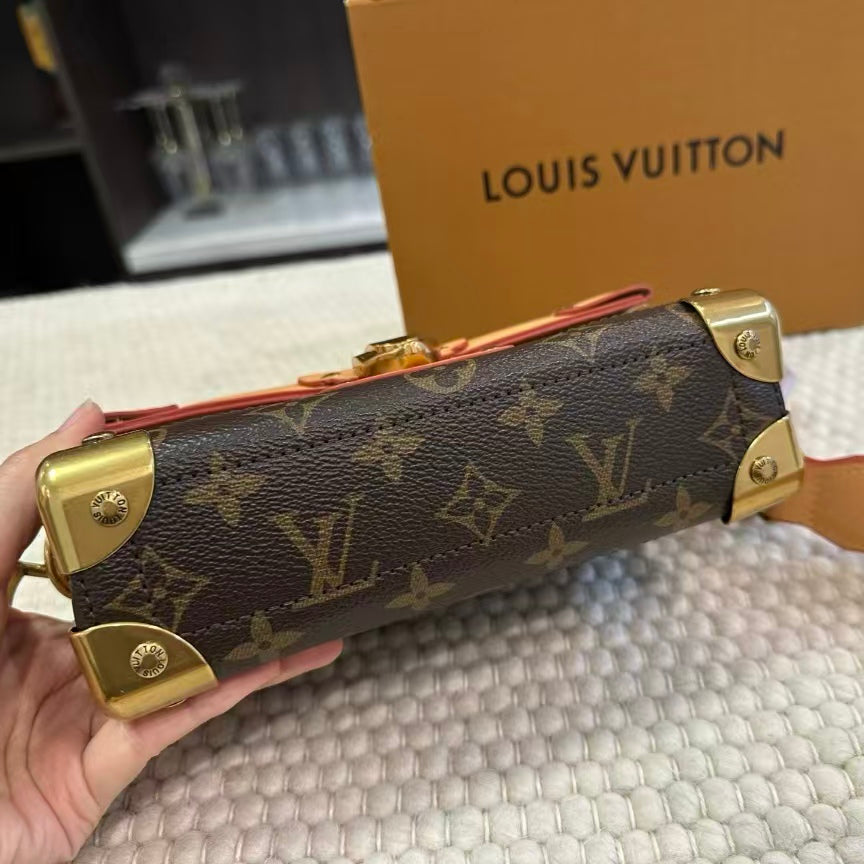 High-end Bag Customization - LV