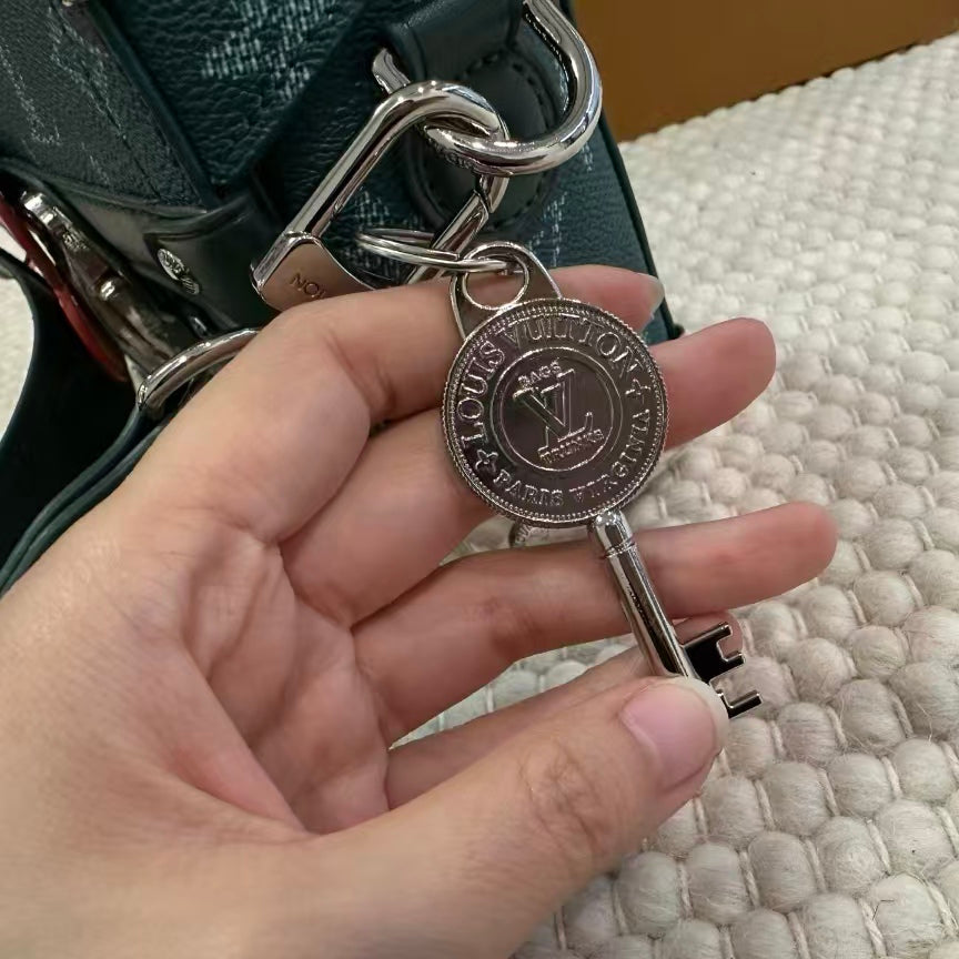 High-end Bag Customization - LV