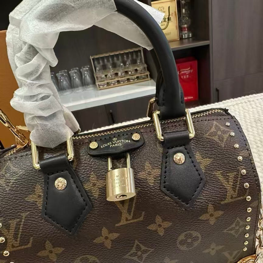 High-end Bag Customization - LV