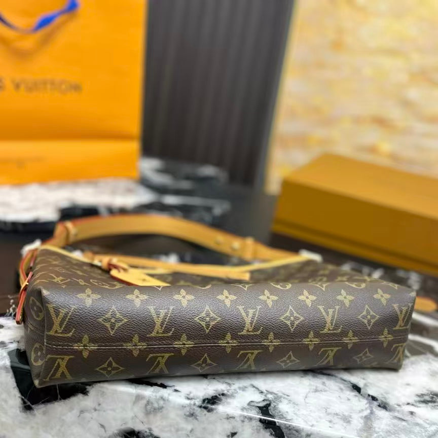 High-end Bag Customization - LV