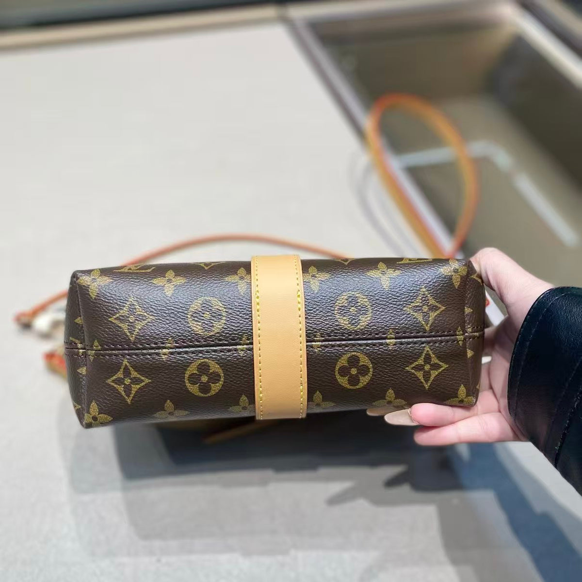 High-end Bag Customization - LV