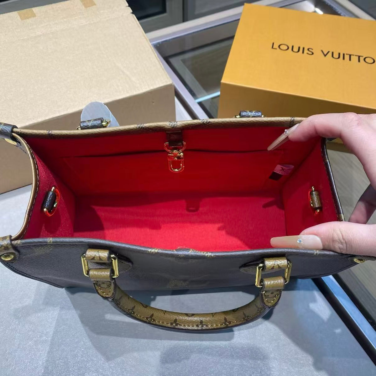 High-end Bag Customization - LV