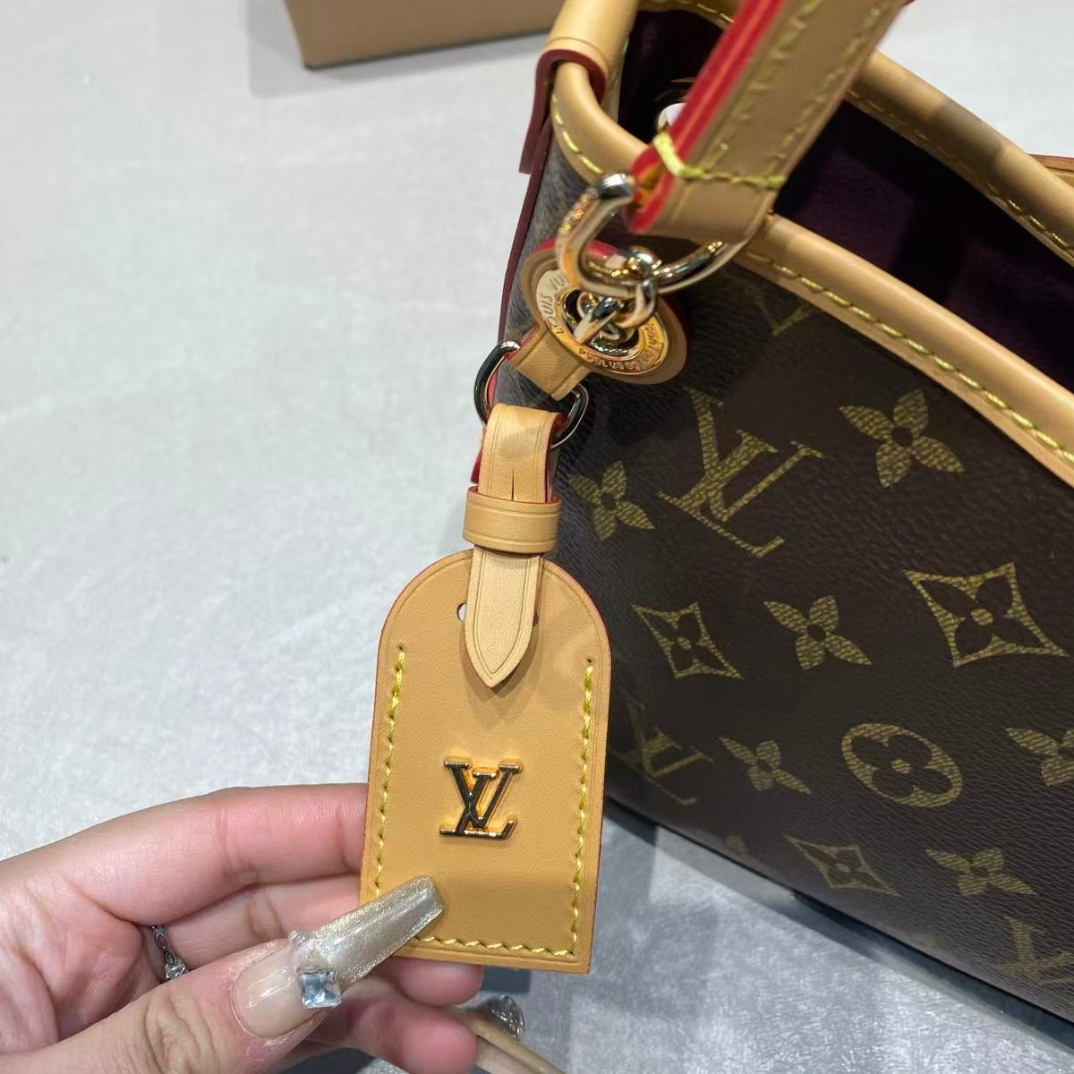 High-end Bag Customization - LV