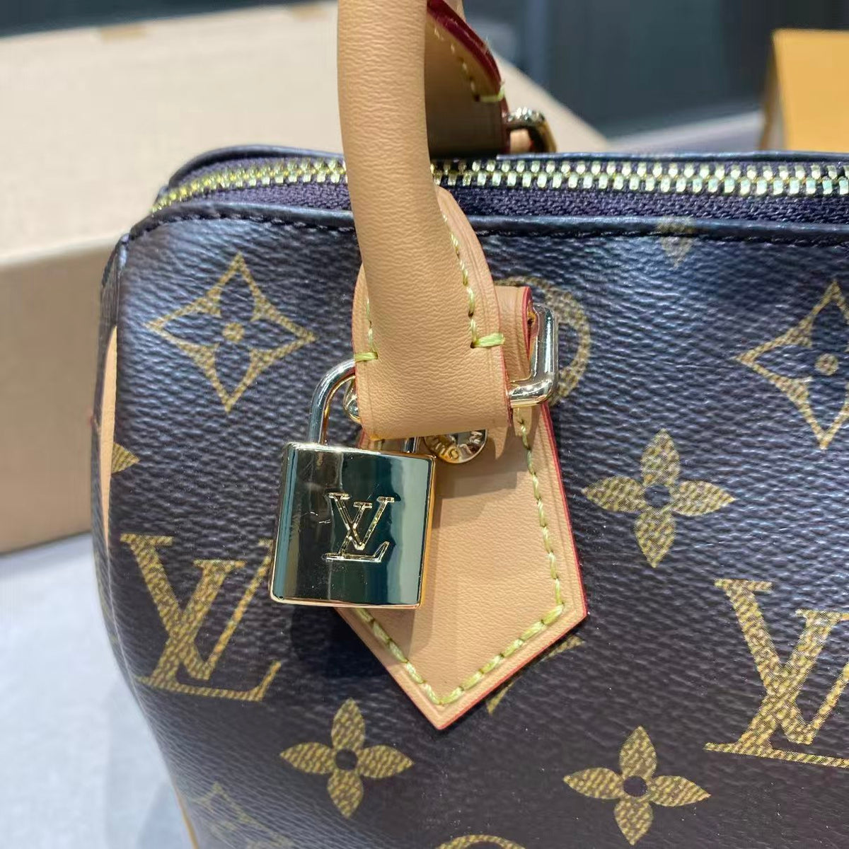 High-end Bag Customization - LV