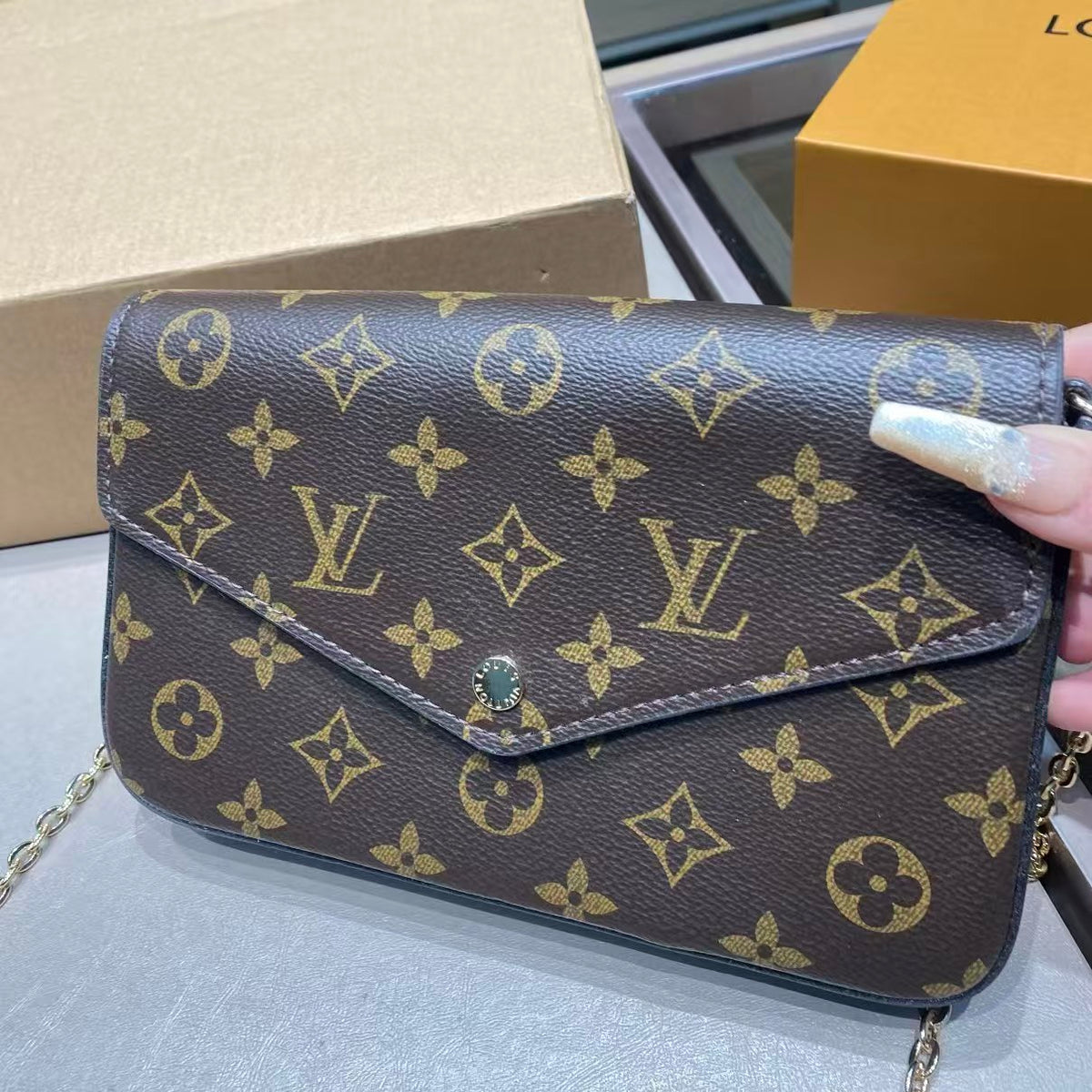 High-end Bag Customization - LV
