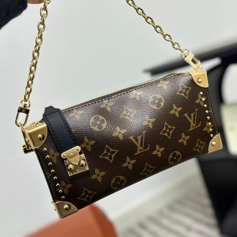 High-end Bag Customization - LV