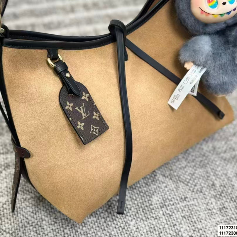 High-end Bag Customization - LV