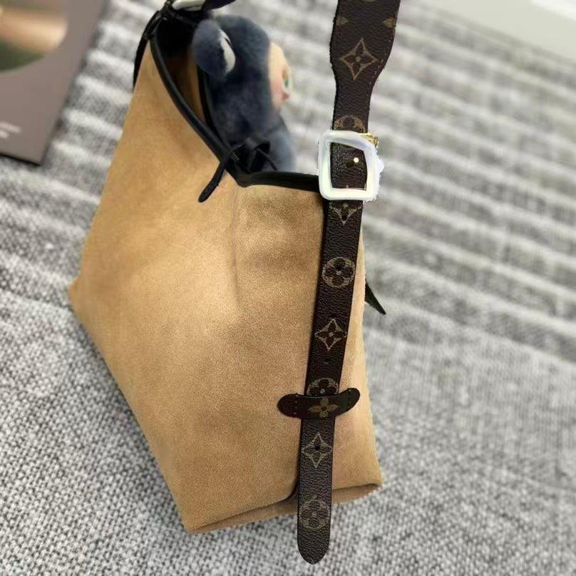 High-end Bag Customization - LV