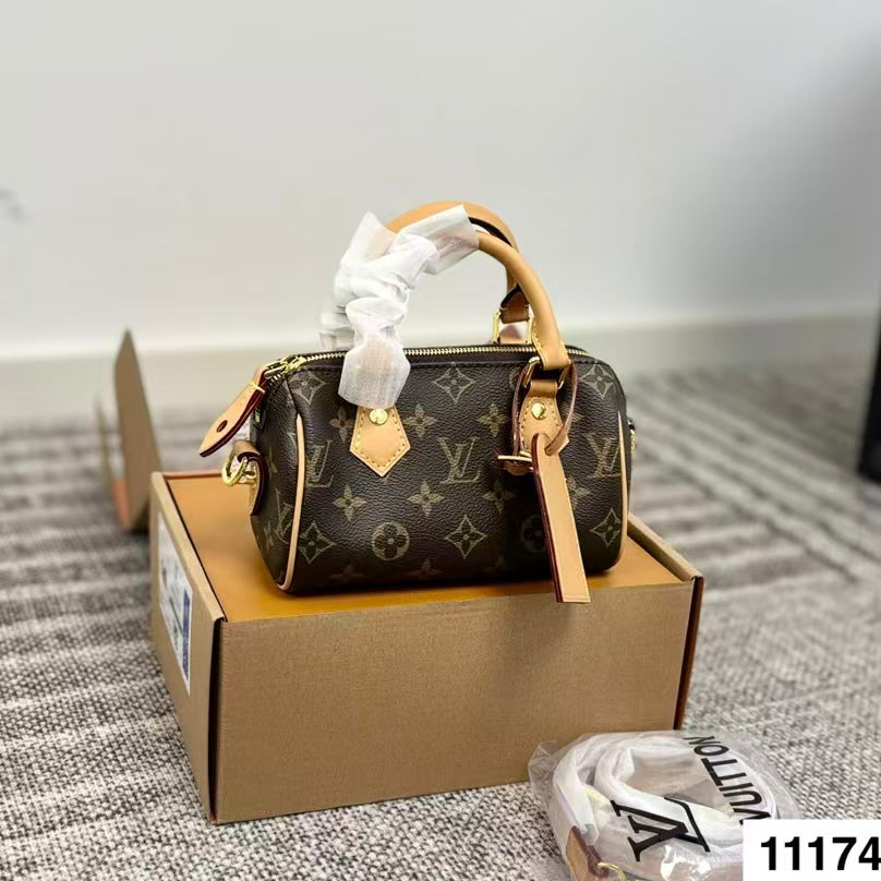 High-end Bag Customization - LV