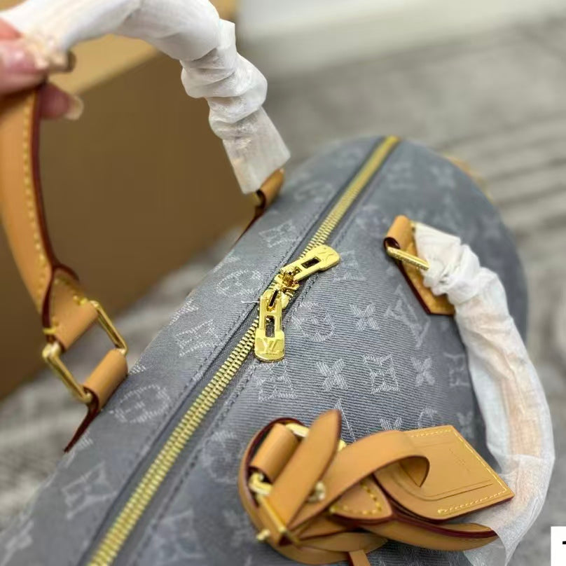 High-end Bag Customization - LV