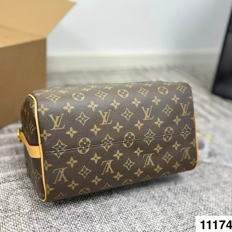 High-end Bag Customization - LV