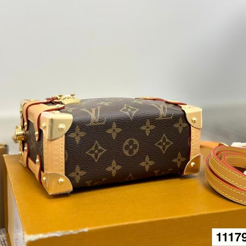 High-end Bag Customization - LV