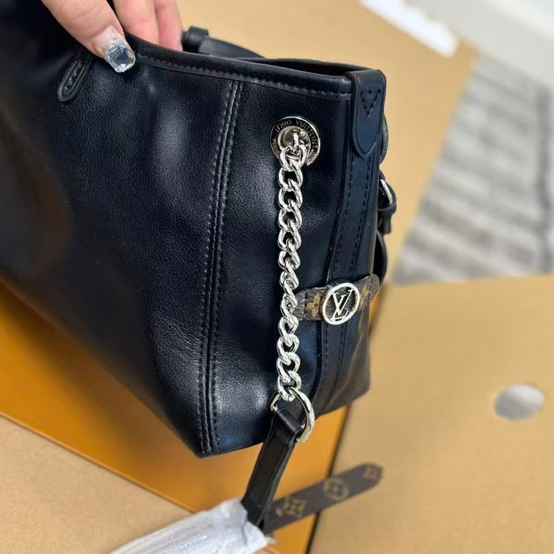 High-end Bag Customization - LV