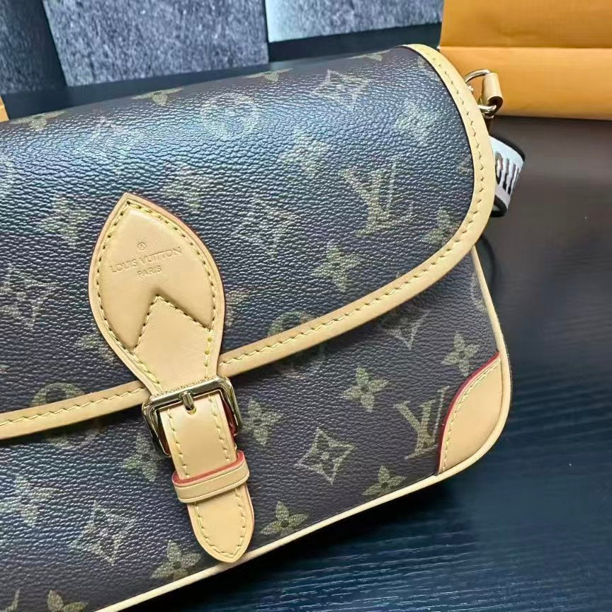 High-end Bag Customization - LV