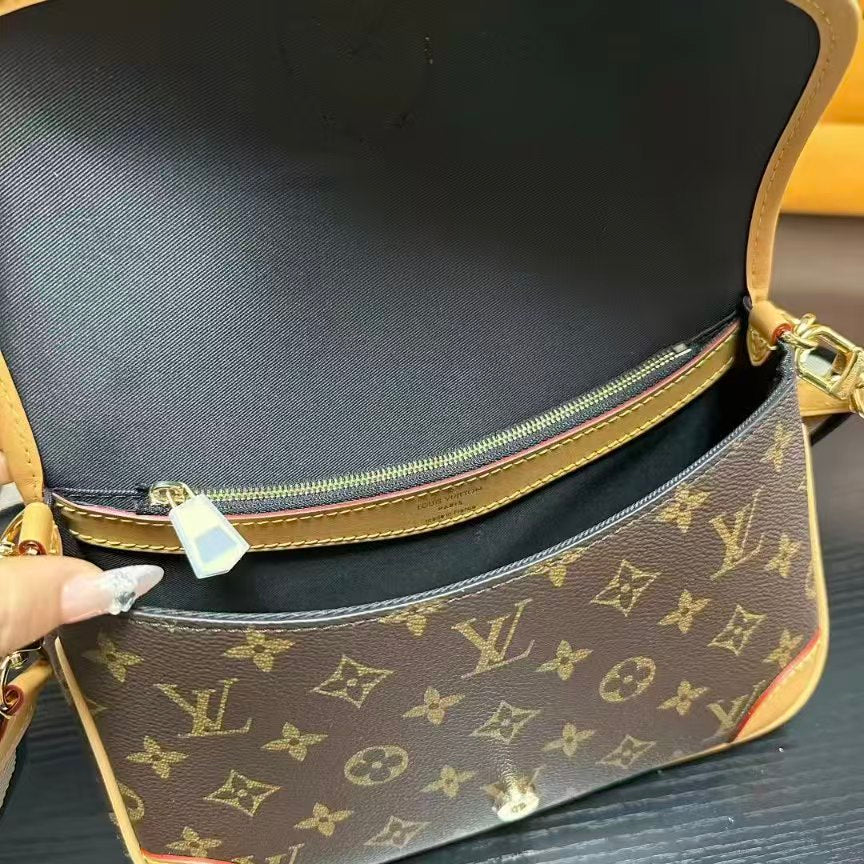 High-end Bag Customization - LV