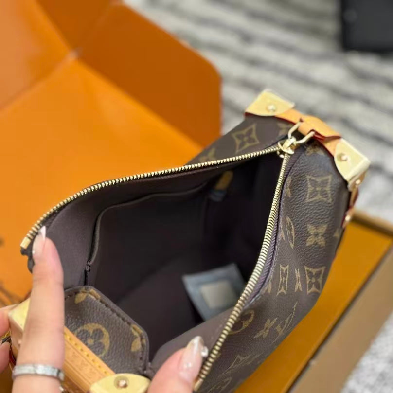 High-end Bag Customization - LV
