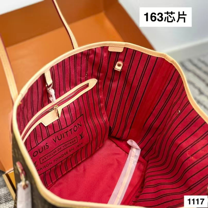 High-end Bag Customization - LV