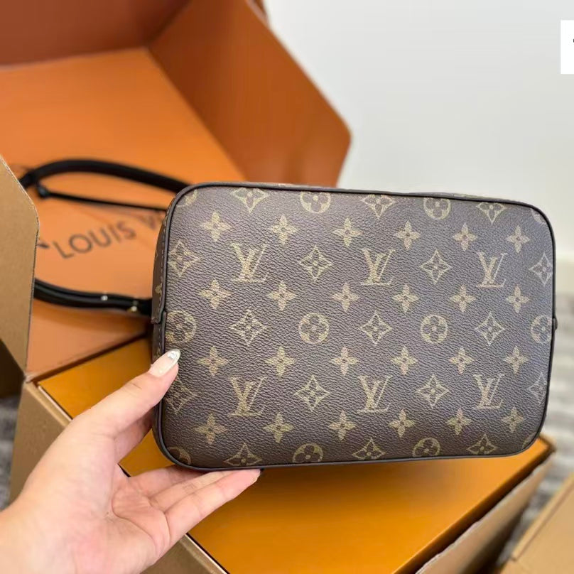 High-end Bag Customization - LV