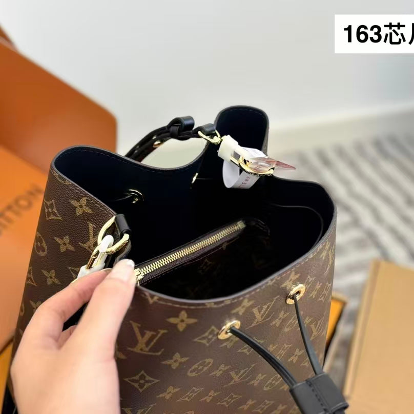 High-end Bag Customization - LV