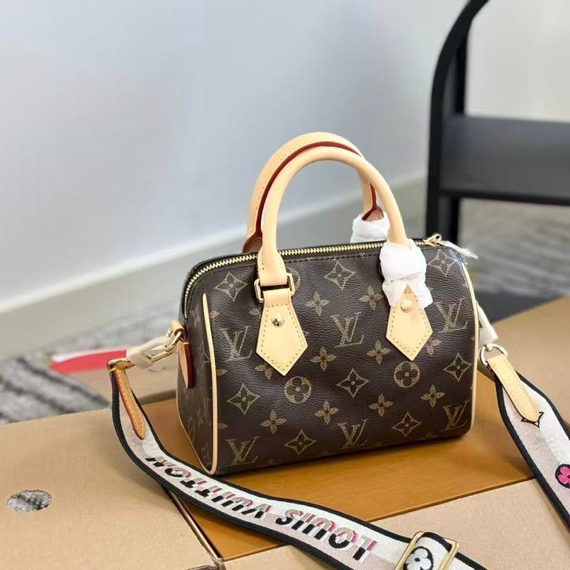 High-end Bag Customization - LV