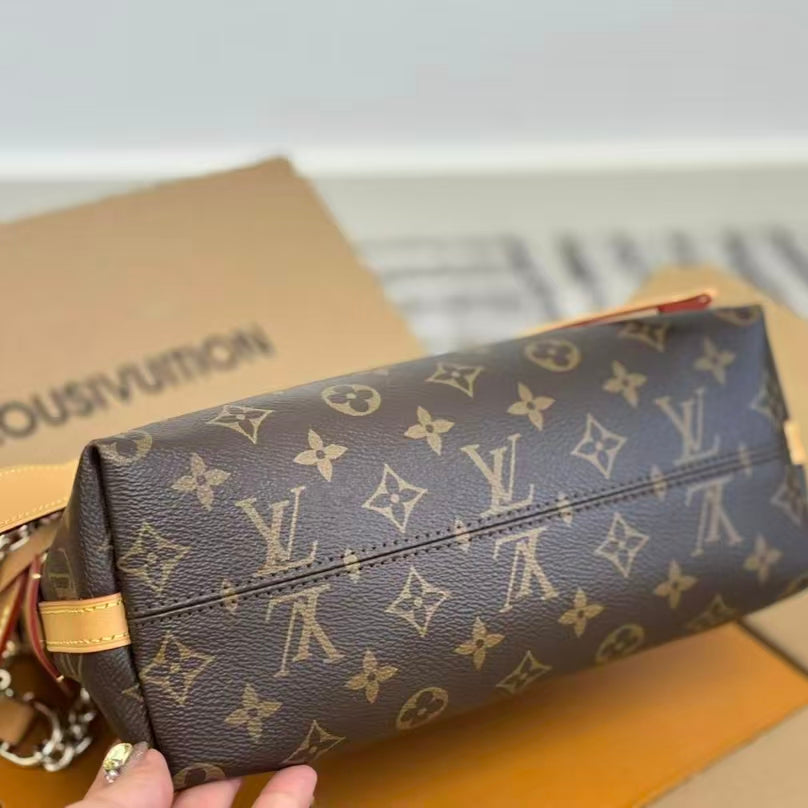 High-end Bag Customization - LV