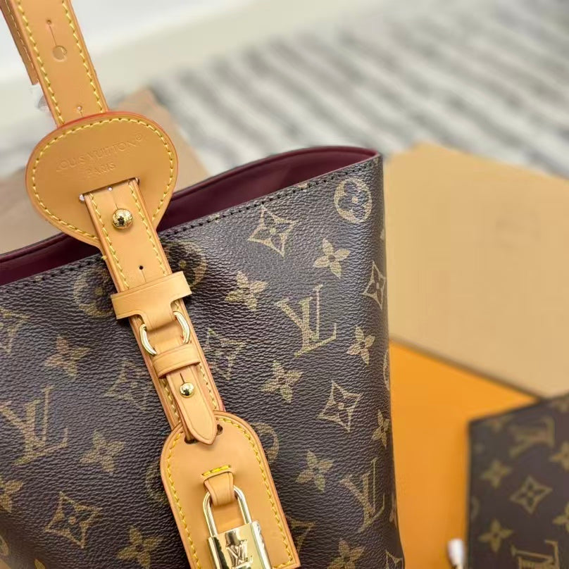 High-end Bag Customization - LV