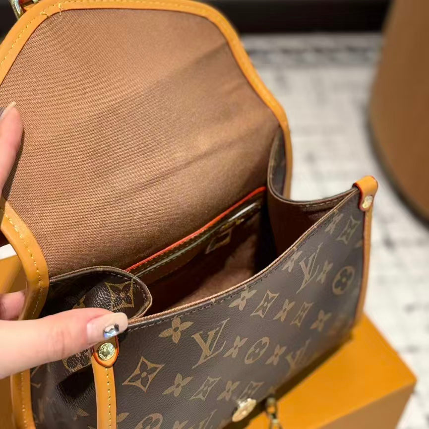 High-end Bag Customization - LV