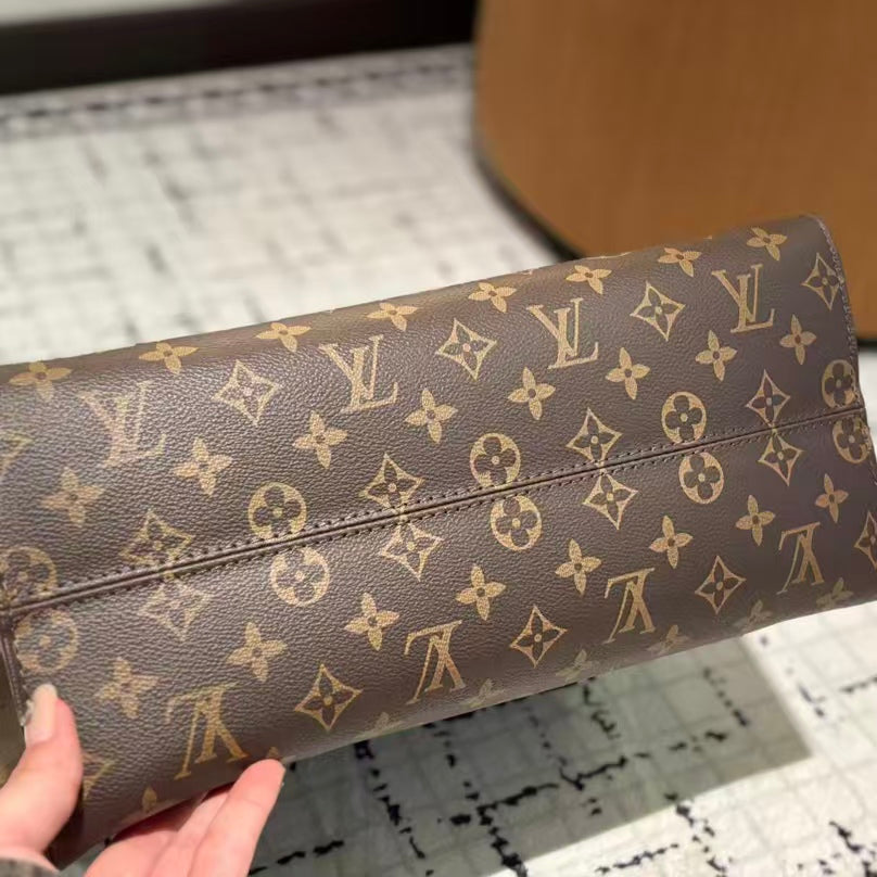 High-end Bag Customization - LV