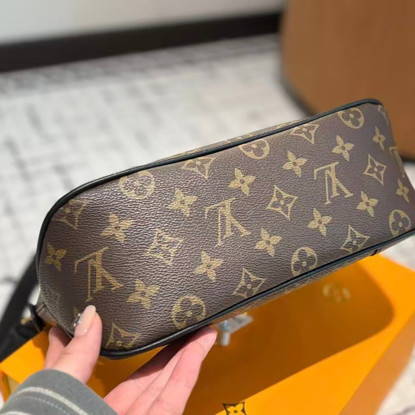 High-end Bag Customization - LV