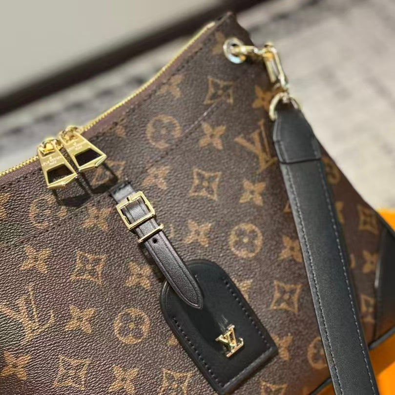 High-end Bag Customization - LV