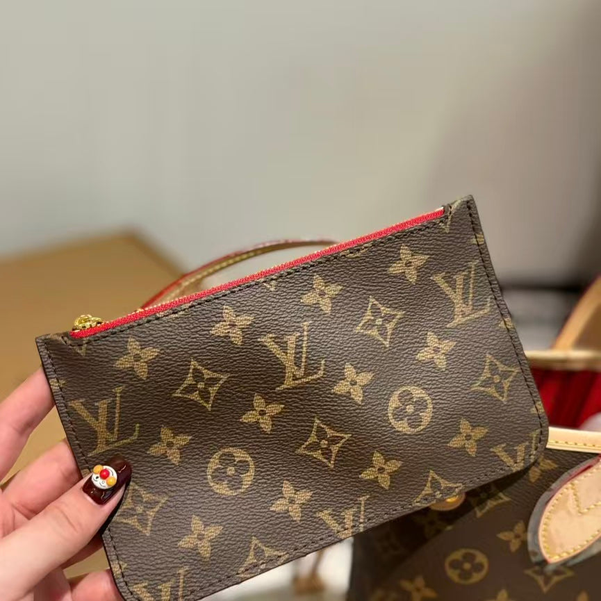 High-end Bag Customization - LV