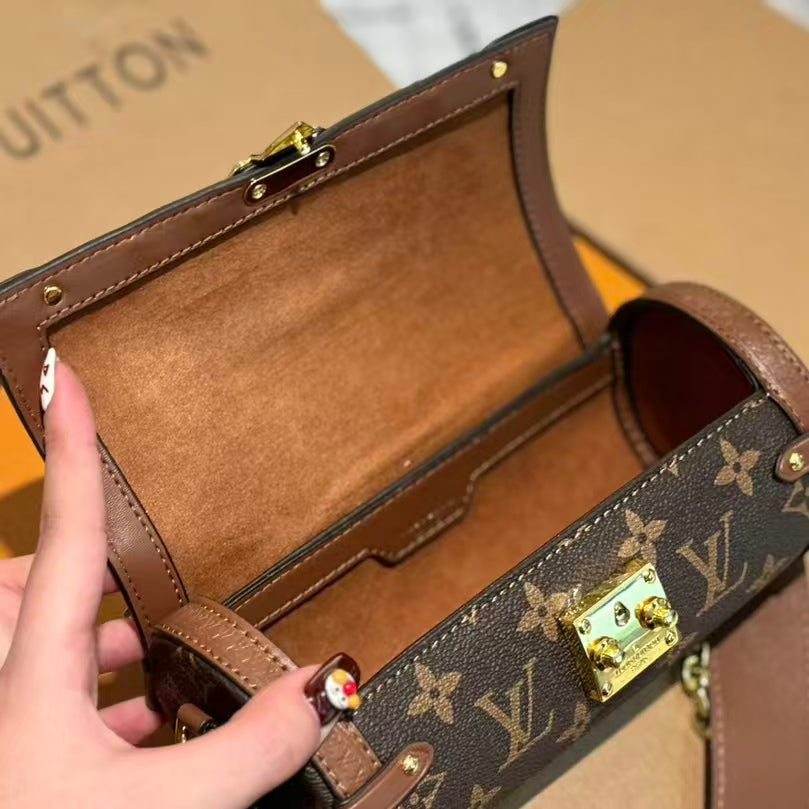 High-end Bag Customization - LV