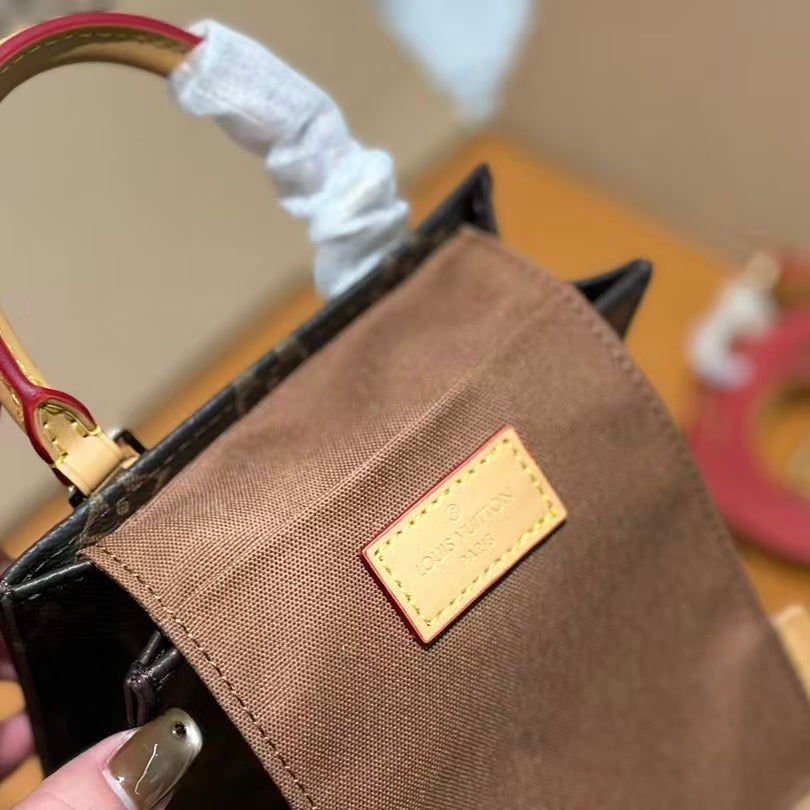 High-end Bag Customization - LV