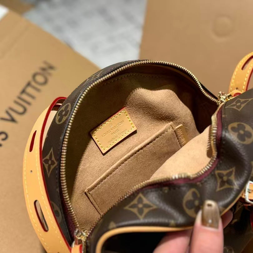 High-end Bag Customization - LV