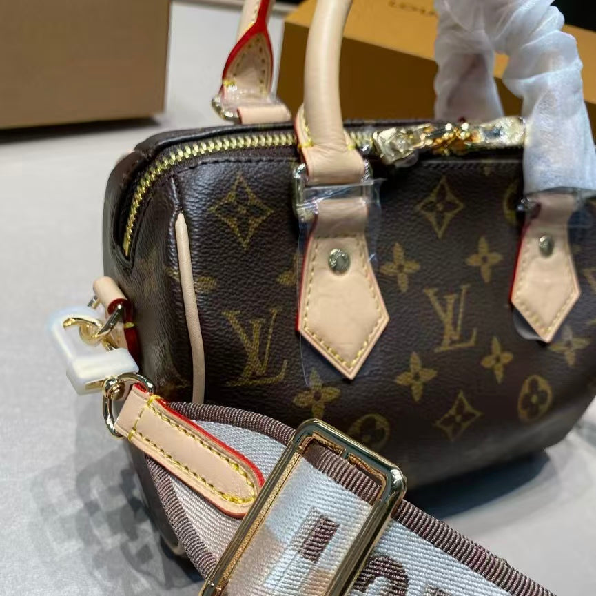 High-end Bag Customization - LV