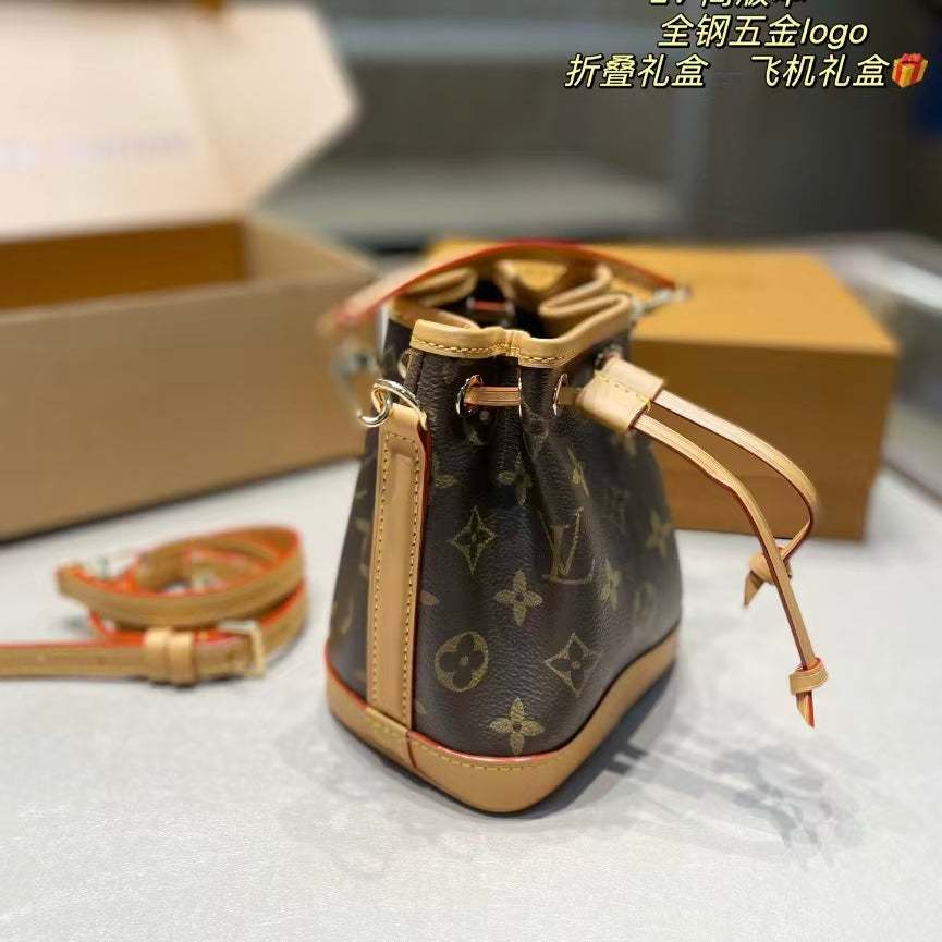 High-end Bag Customization - LV