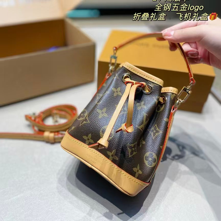 High-end Bag Customization - LV